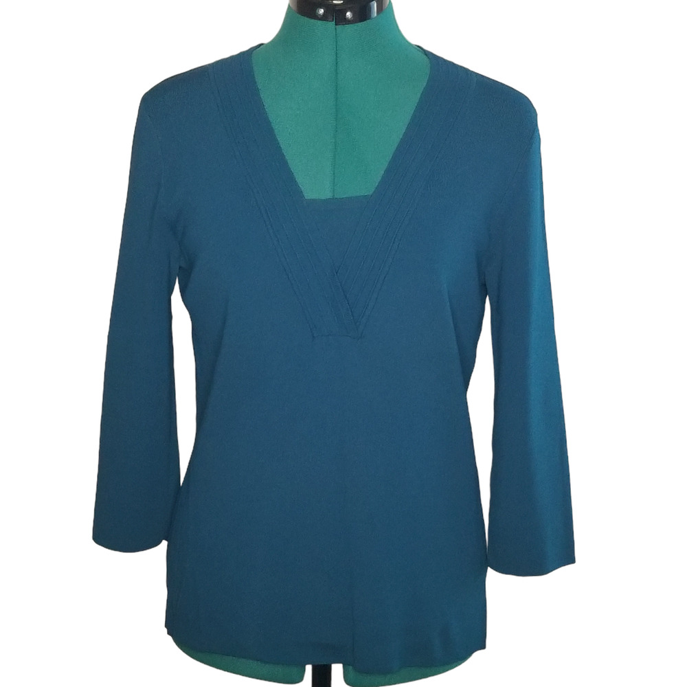 Cable & Gauge Teal Scoop V-Neck Knit Top